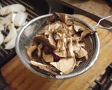 Foto del paso 4 de la receta Salteado de Espárragos con Champiñones