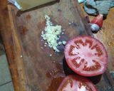 Foto del paso 2 de la receta: Omelette de jamón, tomate, roquefort y muzzarella a la plancheta
