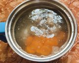 Hình bước làm 5 của món Cơm ngon nhà Huý 🏡: Ba rọi rút sườn kho tiêu - Canh rau củ nấu sườn non