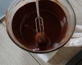 A picture of step 16 of Basic Dark Chocolate Bon Bons / Bonbon de Chocolat.