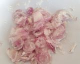 Foto langkah ke 3 dari resep Bawang goreng renyah.