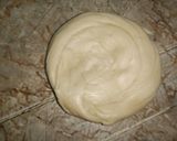 A picture of step 9 of Khasta Karara Lacha Paratha.