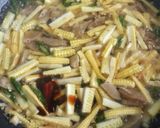 Foto langkah ke 6 dari resep Tumis Jagung Muda.