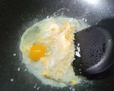 รูปขั้นตอนการทำที่ 4 ของ ข้าวบุกผัดไข่ คลีน