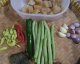 Foto langkah ke 1 dari resep Oseng kikil sapi buncis.