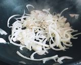 Hình bước làm 2 của món Lasagne Sốt Bò Bằm Bolonaise