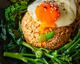 A picture of step 4 of Ginger & Garlic Fried Rice With Egg & Steamed Vegetables.