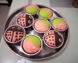 Foto langkah ke 10 dari resep Bolu Kukus Karakter Pinky.