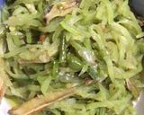 Foto langkah ke 4 dari resep Tumis Labu Siam Teri Cabe Ijo.