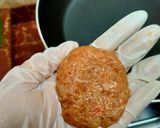 Foto langkah ke 2 dari resep Burger dengan patty homemade.