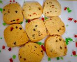 टूटी फ्रूटी कुकीज (tutti frutti cookies recipe in HIndi) रेसिपी चरण 4 फोटो