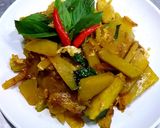 รูปขั้นตอนการทำที่ 6 ของ ฟักทองโหระพาผัดไข่