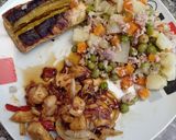 Foto del paso 3 de la receta: Reciclando Part2 Ensalada con atún, pollo caramelizado y plátano