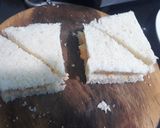 A picture of step 3 of Egg n potato sandwich.
