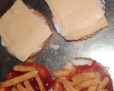 बिस्कुट बर्गर(biscuit burger recipe in hindi) रेसिपी चरण 2 फोटो
