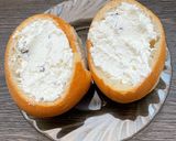 Túróval töltött zsemle recept fázis 1 fotója