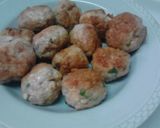 Foto del paso 2 de la receta: Albondigas con jamón Ibérico y setas en salsa