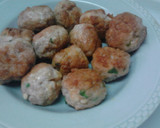 Foto del paso 2 de la receta: Albondigas con jamón Ibérico y setas en salsa