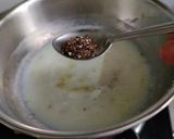 A picture of step 3 of Rava sheera.