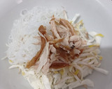 Foto langkah ke 7 dari resep Soto Ayam Lamongan (Kuah Bening).
