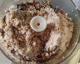 डिंक खजुर सुकामेवा लाडू (dink khajur sukhamewa laddu recipe in marathi) रेसिपी स्टेप 3 फोटो 
