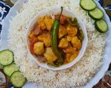 A picture of step 7 of Chicken jalfrezi with boiled Rice 🍚.