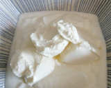 Foto del paso 3 de la receta: Salsa de yogurt y queso crema