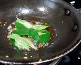 A picture of step 2 of Nylon Poha Golden Chivda.