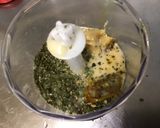 Une image de l'étape 2 de Sauce salade épicée aux herbes, moutarde et melfor.