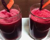 A picture of step 3 of Healthy Red Detox Juice.