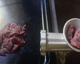 A picture of step 1 of Lean mince /meat balls.