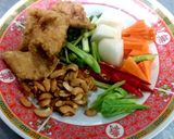 A picture of step 4 of Chicken with Cashew Nuts.