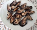 Foto del passaggio 1 della ricetta Cozze gratinate