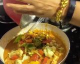 A picture of step 3 of Red Thai Curry.