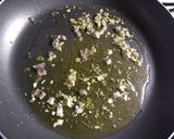Foto del paso 1 de la receta: Salsa con anchoas o puttanesca