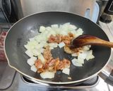 A picture of step 4 of Stir-Fried Meinong Rice Noodles (Easy Recipe).