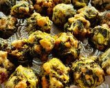 Foto del paso 6 de la receta: Albóndigas vegetarianas de soja texturizada y grelos (en airfryer)