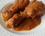 Foto del paso 6 de la receta Muslitos de pollo con tomate y albahaca