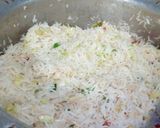 A picture of step 4 of Singaporean Rice.