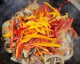 Foto del paso 5 de la receta: 🍜 Vegetales salteados al wok con carne 🍜 Rendidor y con productos de temporada