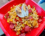 A picture of step 6 of Fried Instant noodles loaded with Sausages and vegies.