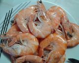 Foto del paso 7 de la receta Ensalada de aguacates con gambas y salsa rosa