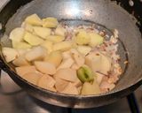 A picture of step 5 of Methi aloo curry.