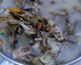 รูปขั้นตอนการทำที่ 5 ของ แกงหัวปลีใส่ไก่สับ