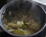 A picture of step 1 of Cocido Madrileño and Maragato.
