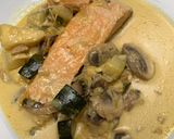 Foto del paso 6 de la receta: Salmón con crema de verduras al curry