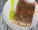 Foto del paso 2 de la receta: Salmón marinado con mostaza,miel, limón,heneldo y jengibre