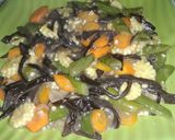 Foto langkah ke 6 dari resep Capcay Goreng Jamur Kuping.