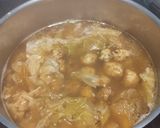 A picture of step 5 of Fish maw with homemade meatballs soup.
