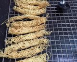 Hình bước làm 3 của món Egg roll cake